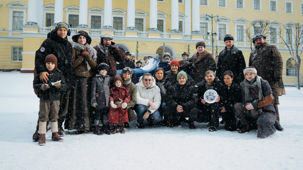 Паулина Андреева снова без кольца. Совпадение? Или Федор Бондарчук вот-вот запишется в клуб холостяков? Пока все шепчутся, мы уже достали попкорн. Этот звездный замес явно не останется без скандала!